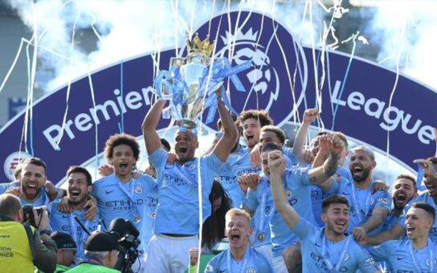 皇马的后防 皇马的后防